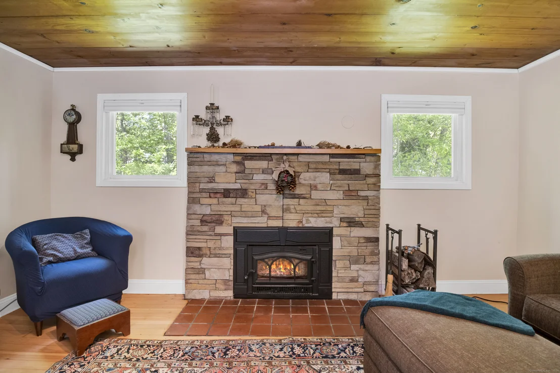 Photo of 59 Lafayette Road