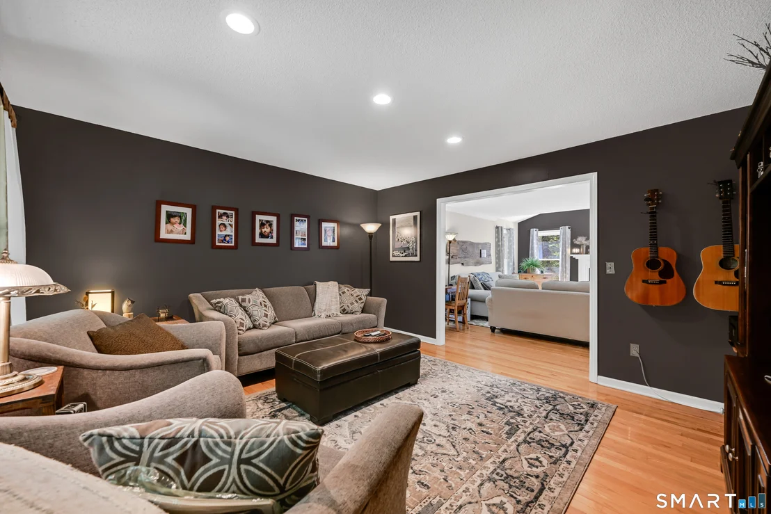 Photo of 107 Robin Drive