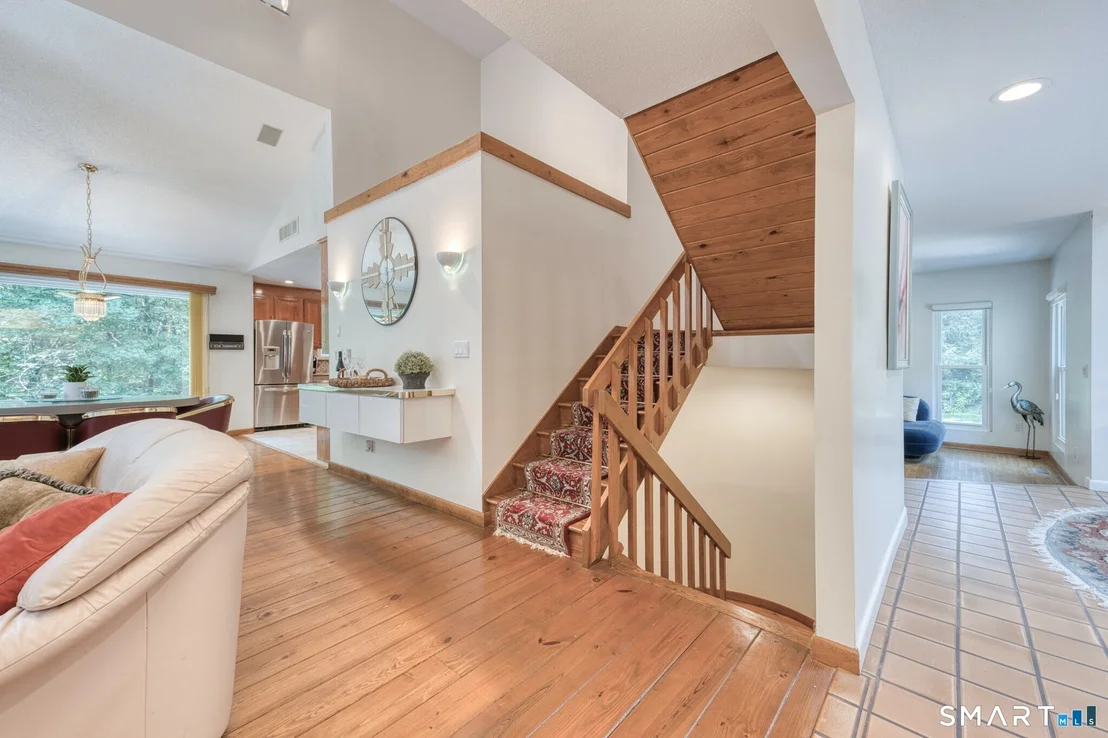 Photo of 73 Greentree Drive