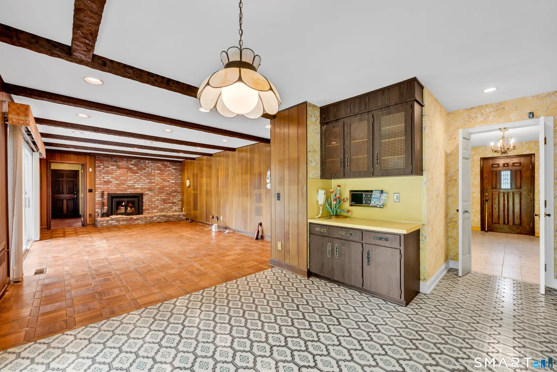 Photo of 232 Maybrook Road