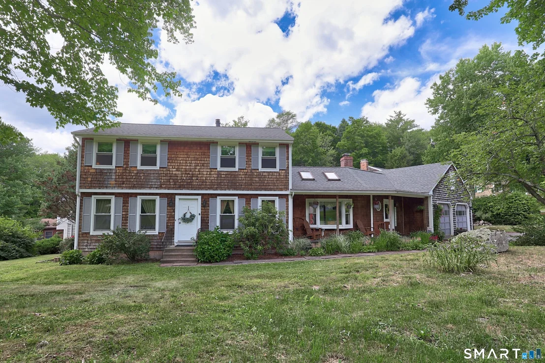 Photo of 2 Meadowside Drive