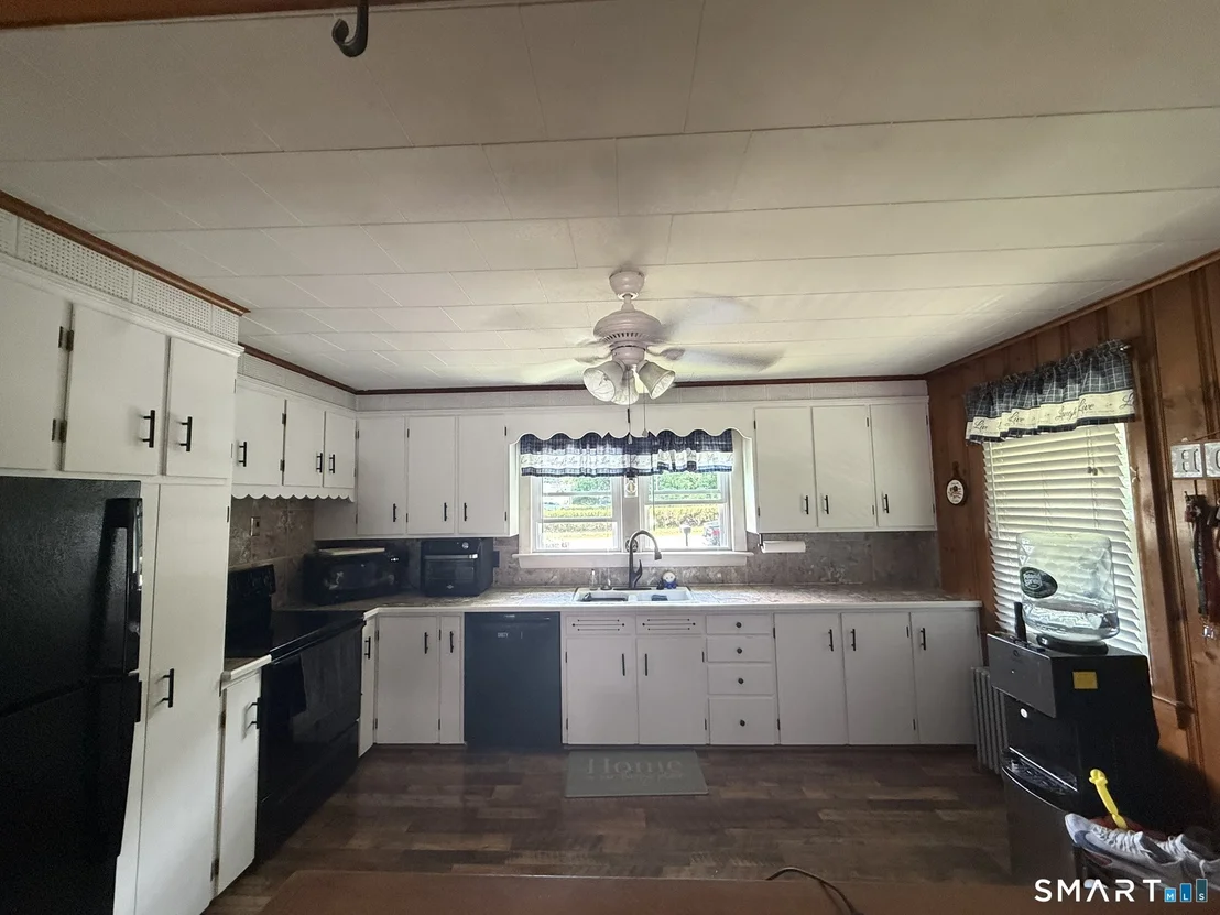 Photo of 517 Davis Road
