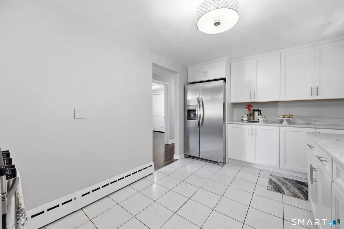 Photo of 156 Robin Hill Road