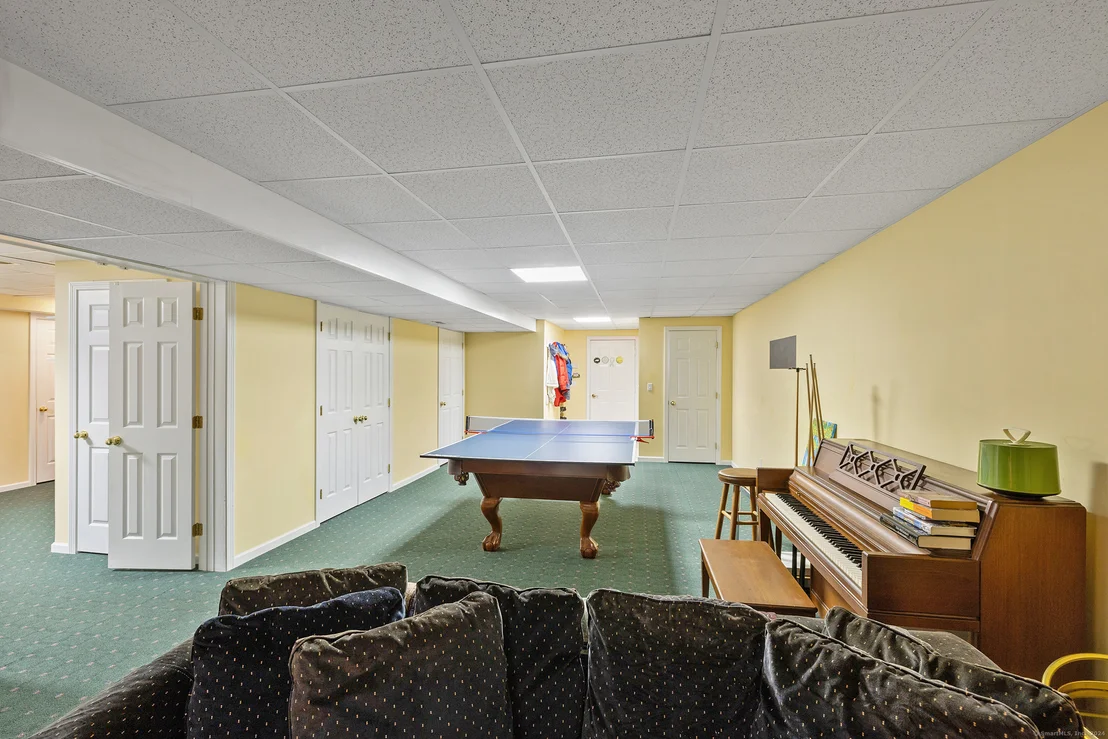 Photo of 124 Meadowview Drive