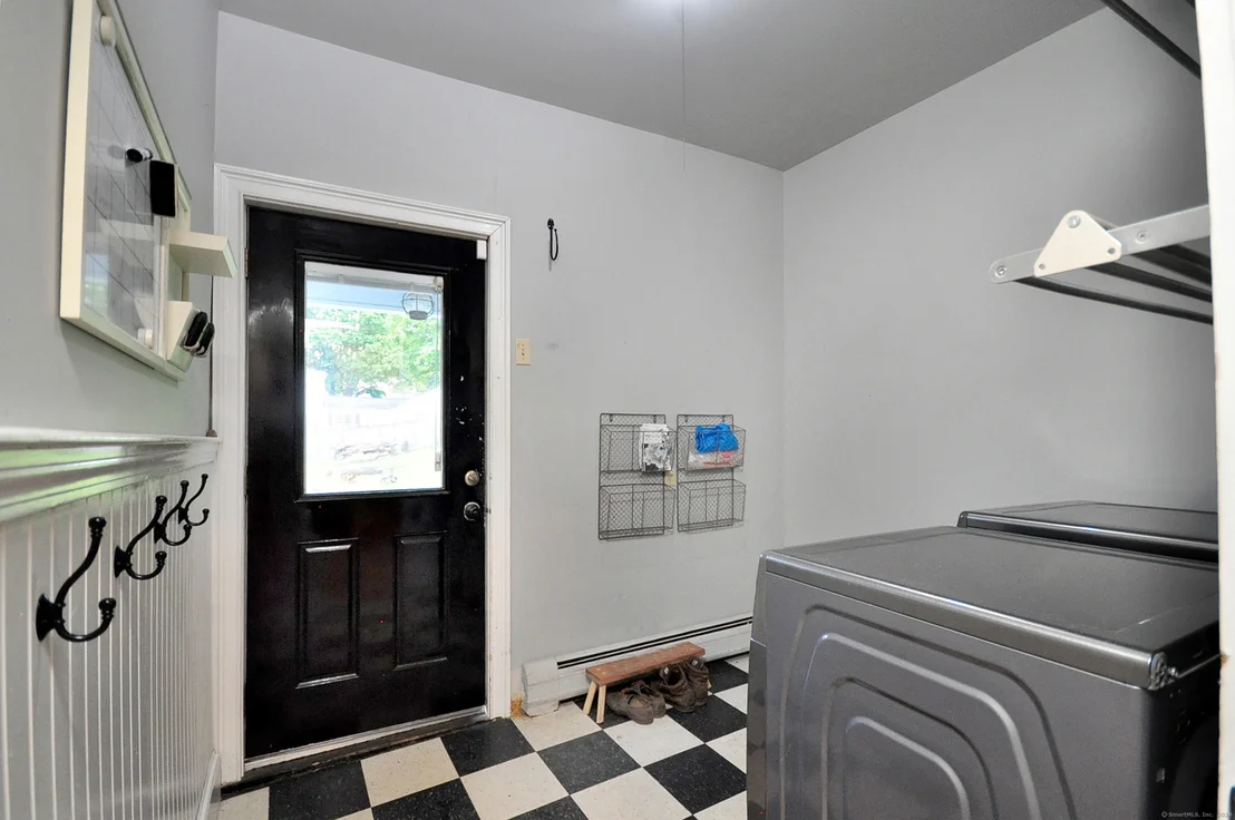 Photo of 19 Maple Avenue
