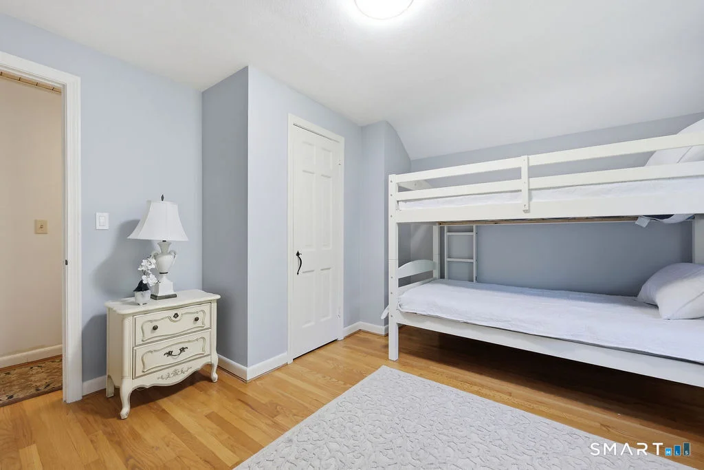 Photo of 8 Penwood Road