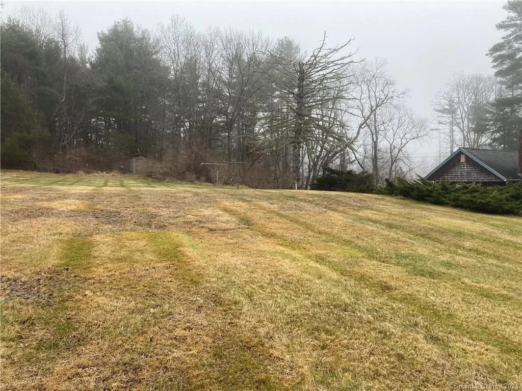 Photo of 319 Mashentuck Road