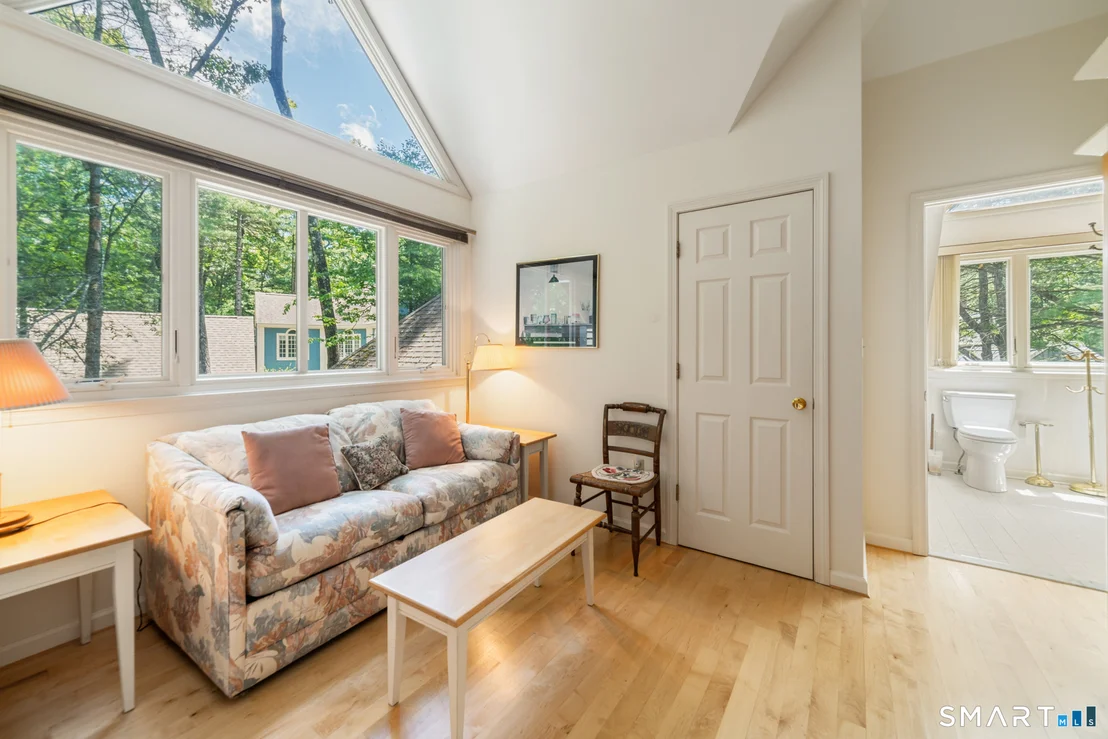 Photo of 8 Beacon Heath