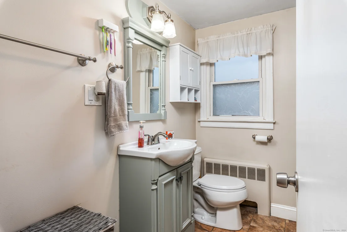 Photo of 7 Ridgefield Road