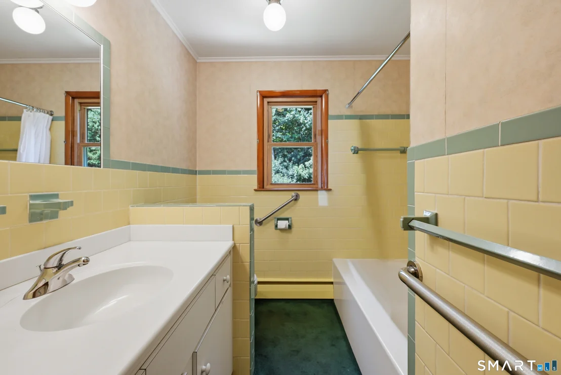 Photo of 30 Maple Row