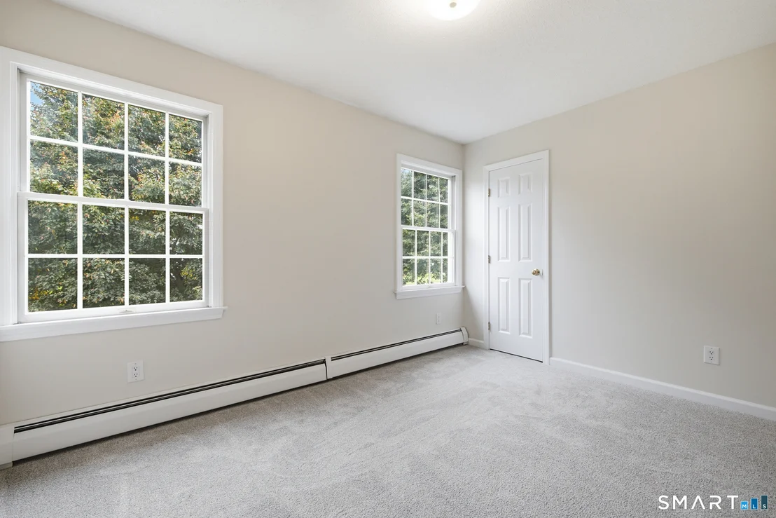Photo of 35 Heritage Drive