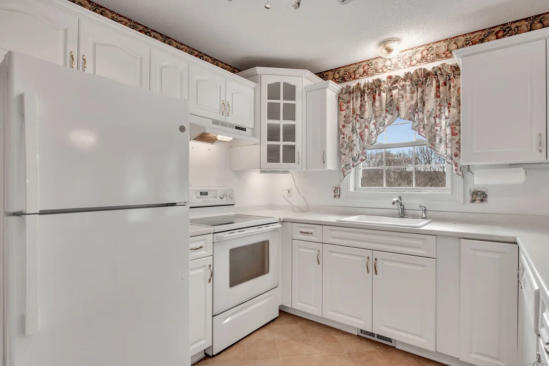 Photo of 60 Spindle Hill Road
