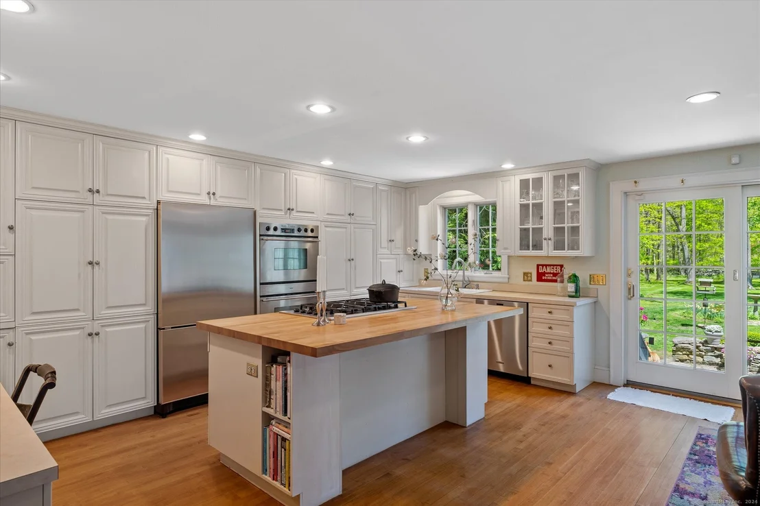 Photo of 362 Thompson Hill Road