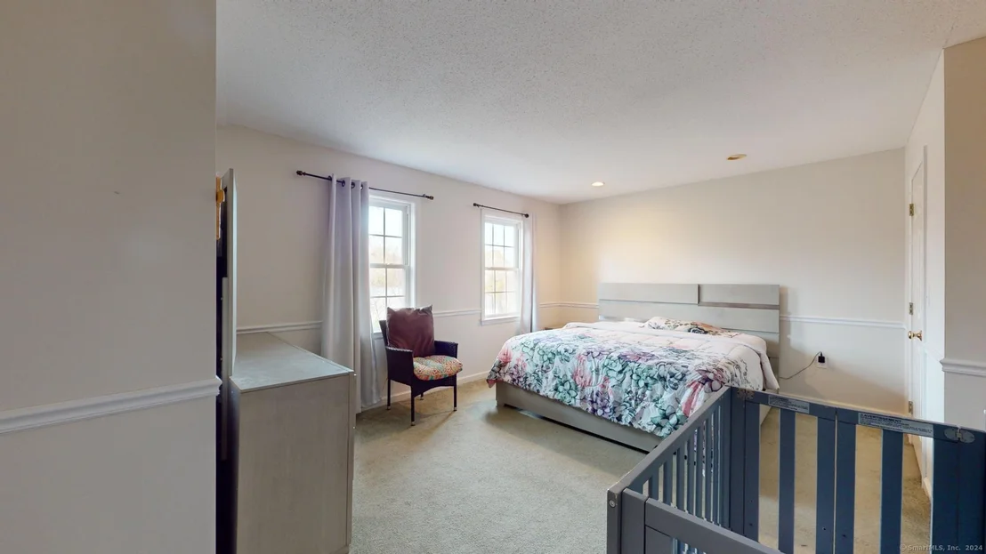 Photo of 19 High Ledge Circle