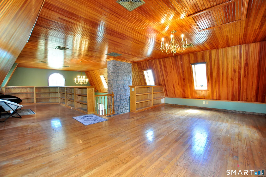 Photo of 609 Norwich Road