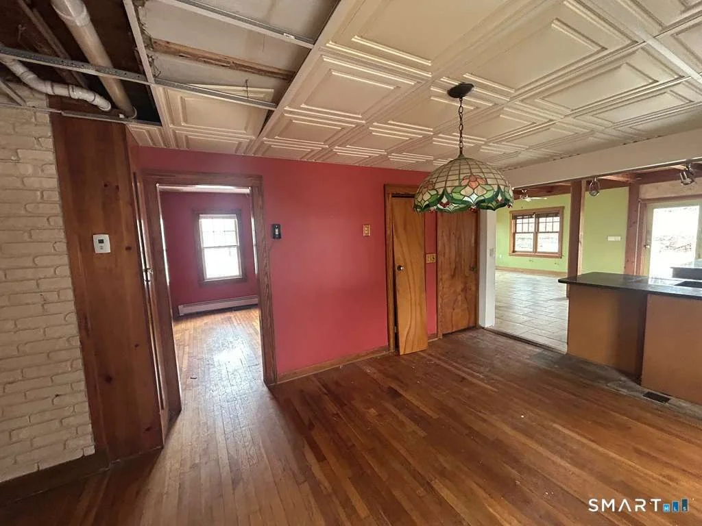 Photo of 17 Comstock Avenue