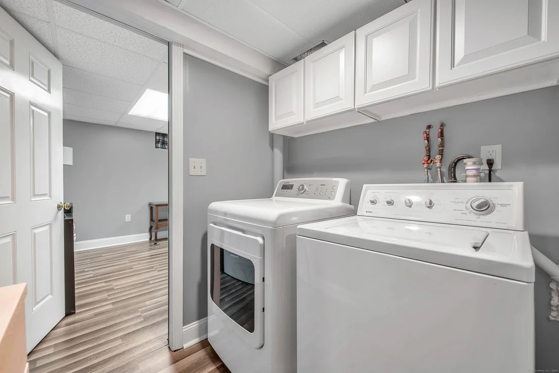 Photo of 1 Higgins Avenue