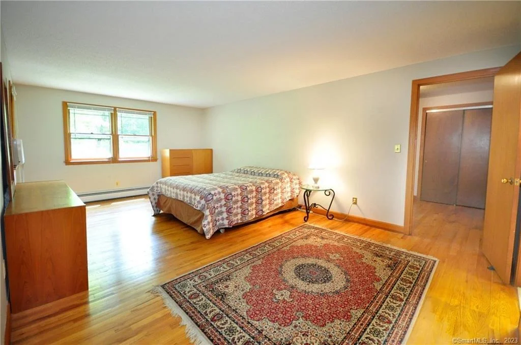 Photo of 5 Saxton Brook Drive