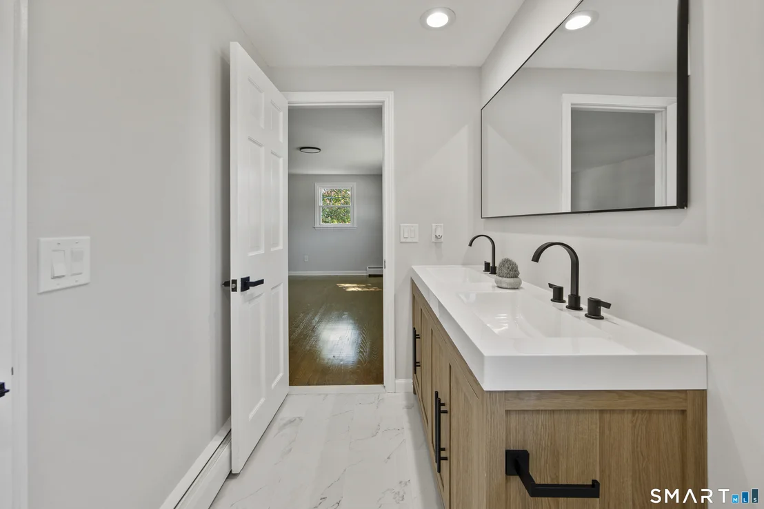 Photo of 325 Circle Drive