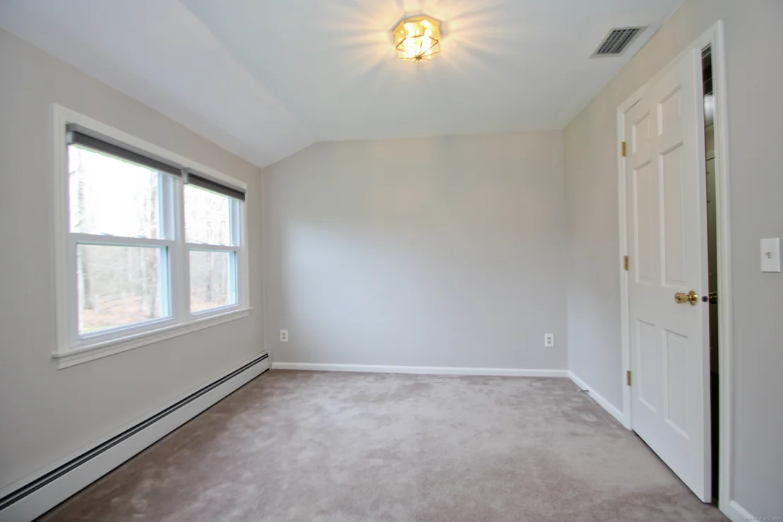 Photo of 1183 Newgate Road