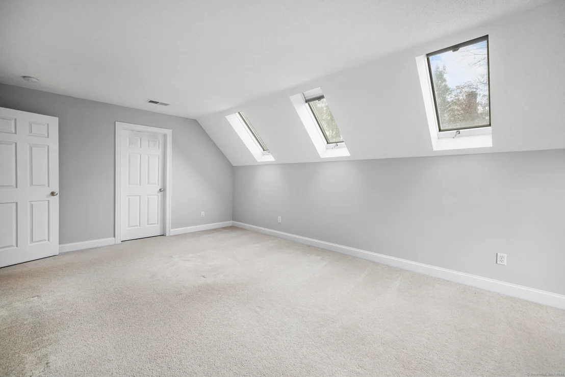 Photo of 10 Azalea Lane