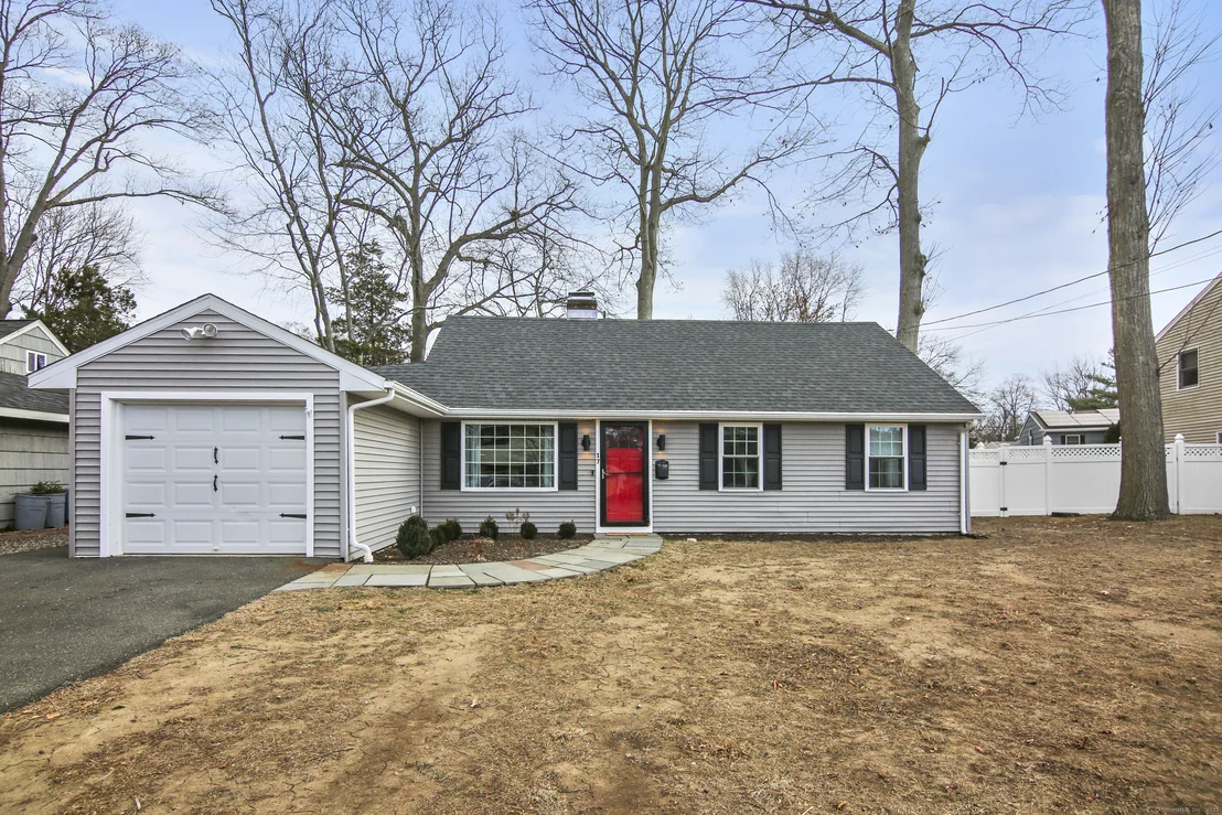 Photo of 17 Assisi Way