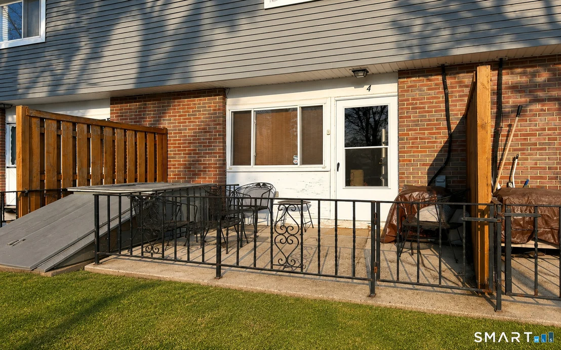 Photo of Unit 4 at 2 Camelot Drive