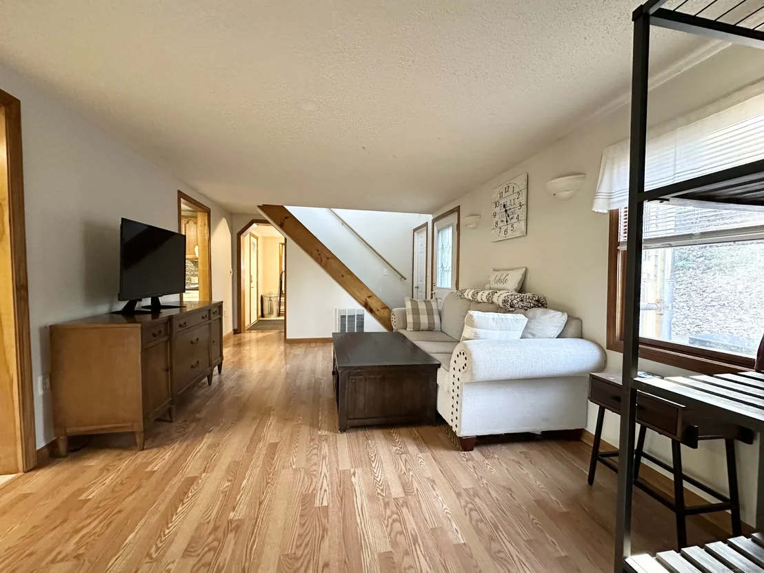Photo of 418 Lake Road