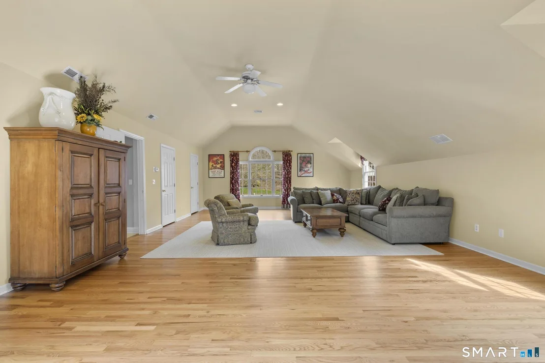 Photo of 8 Maplewood Lane