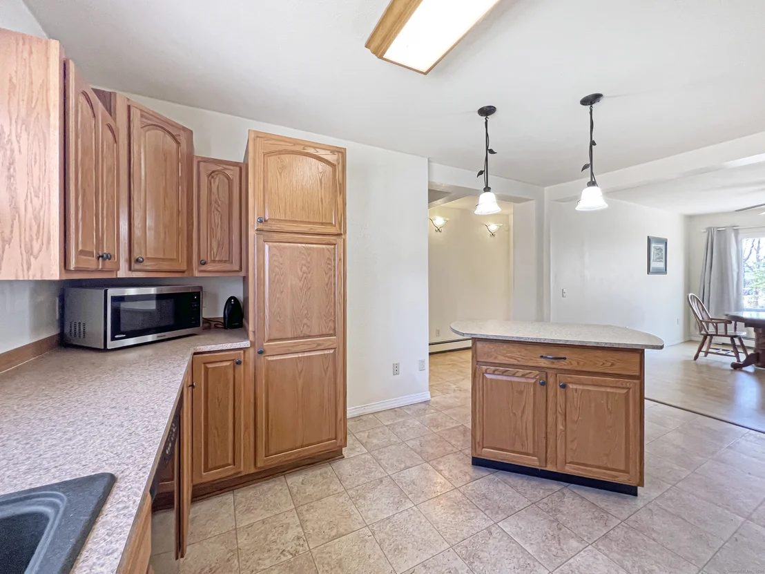 Photo of 625 Maple Hill Road
