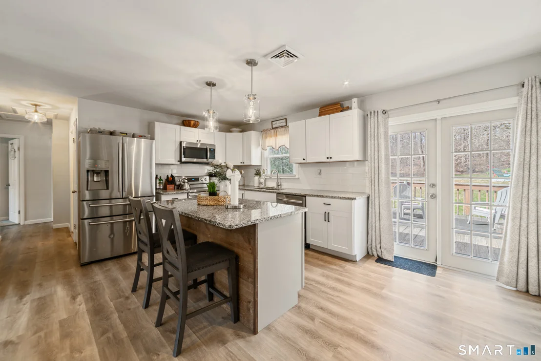 Photo of 185 Bluebird Drive