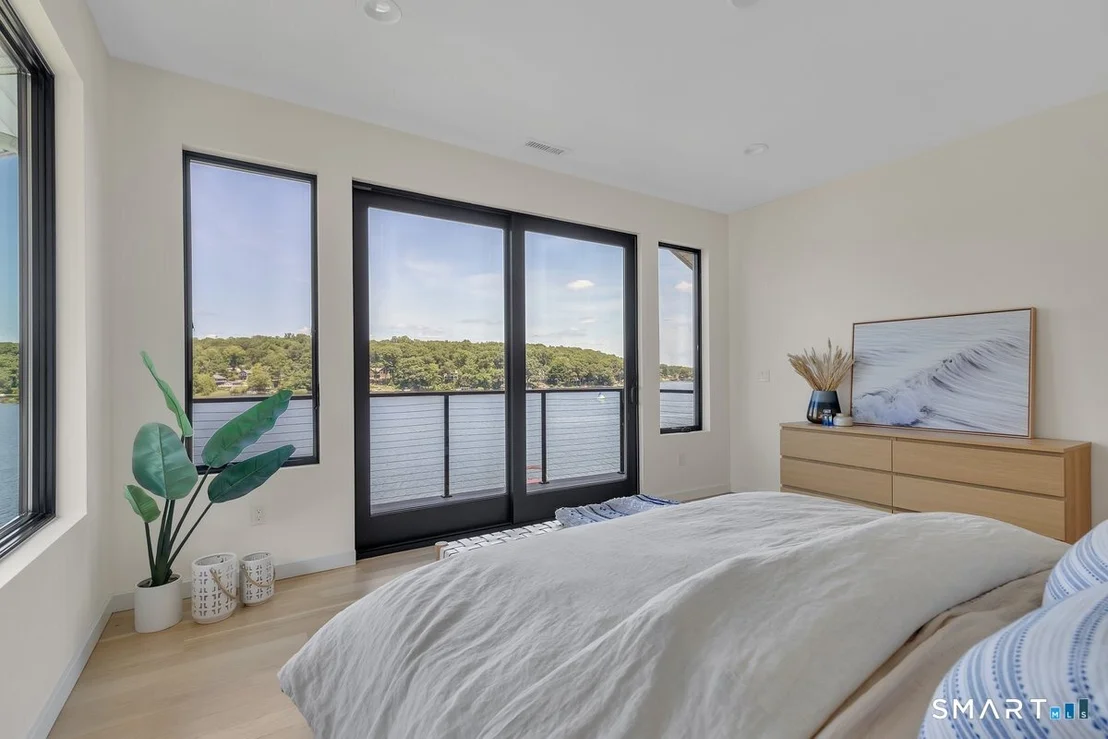 Photo of 145 Edgewater Drive
