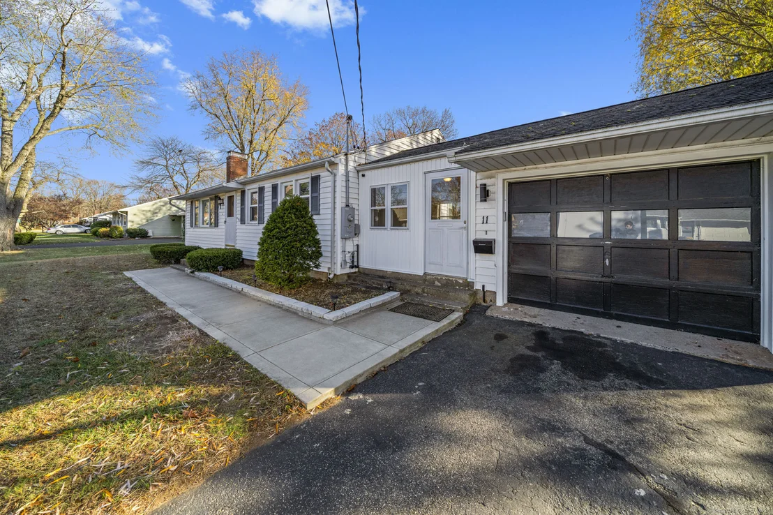 Photo of 11 Catalina Drive