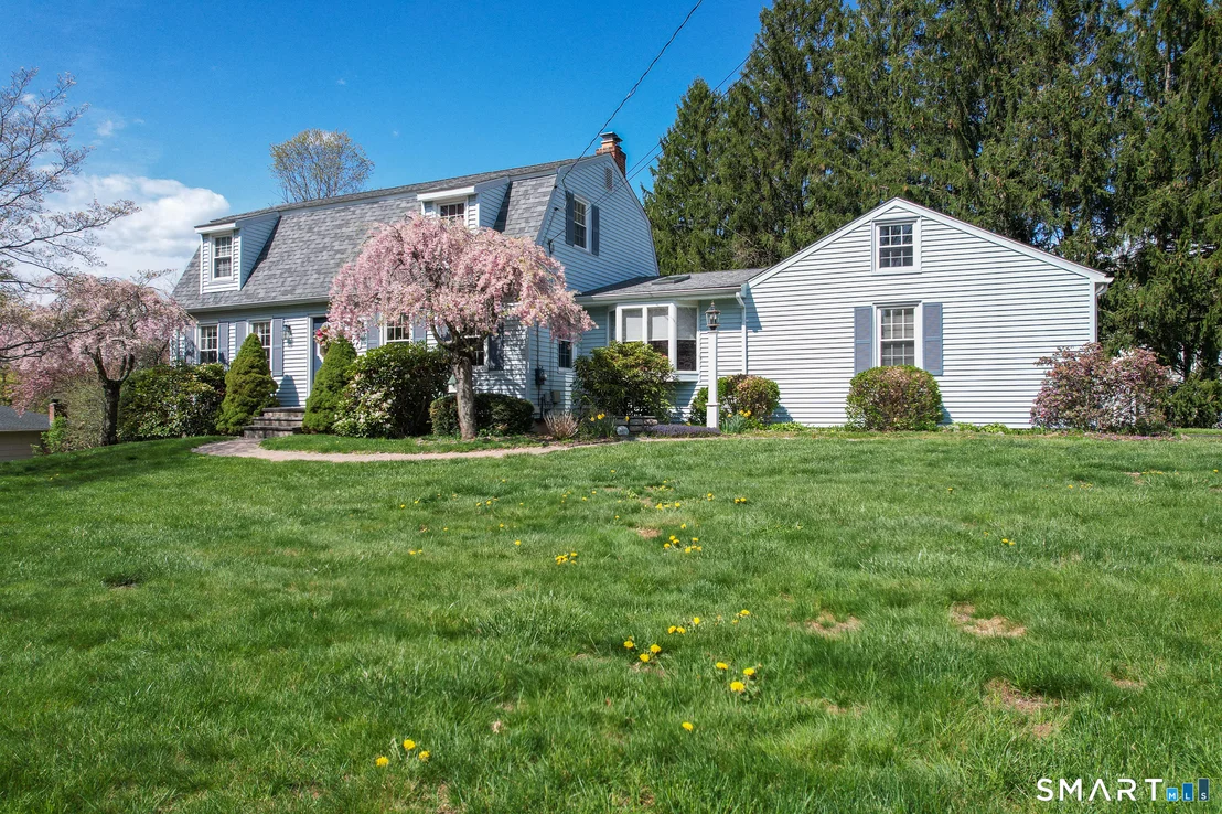 Photo of 230 Wallingford Road