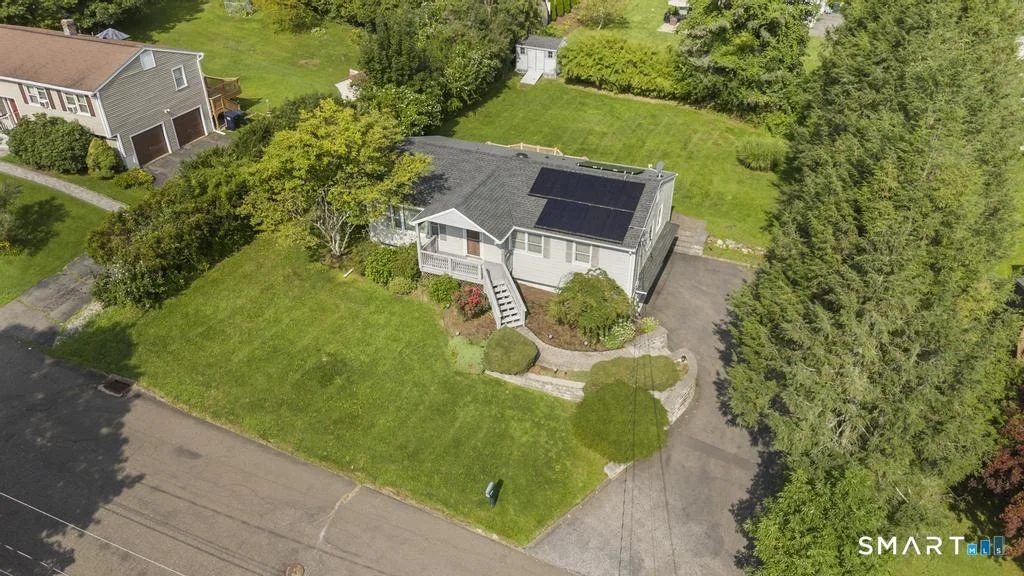 Photo of 5 Oak Hill Road