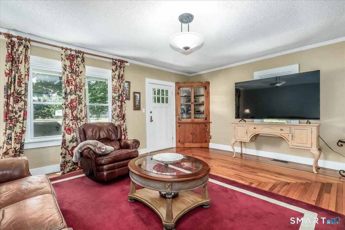 Photo of 161 Derby Avenue