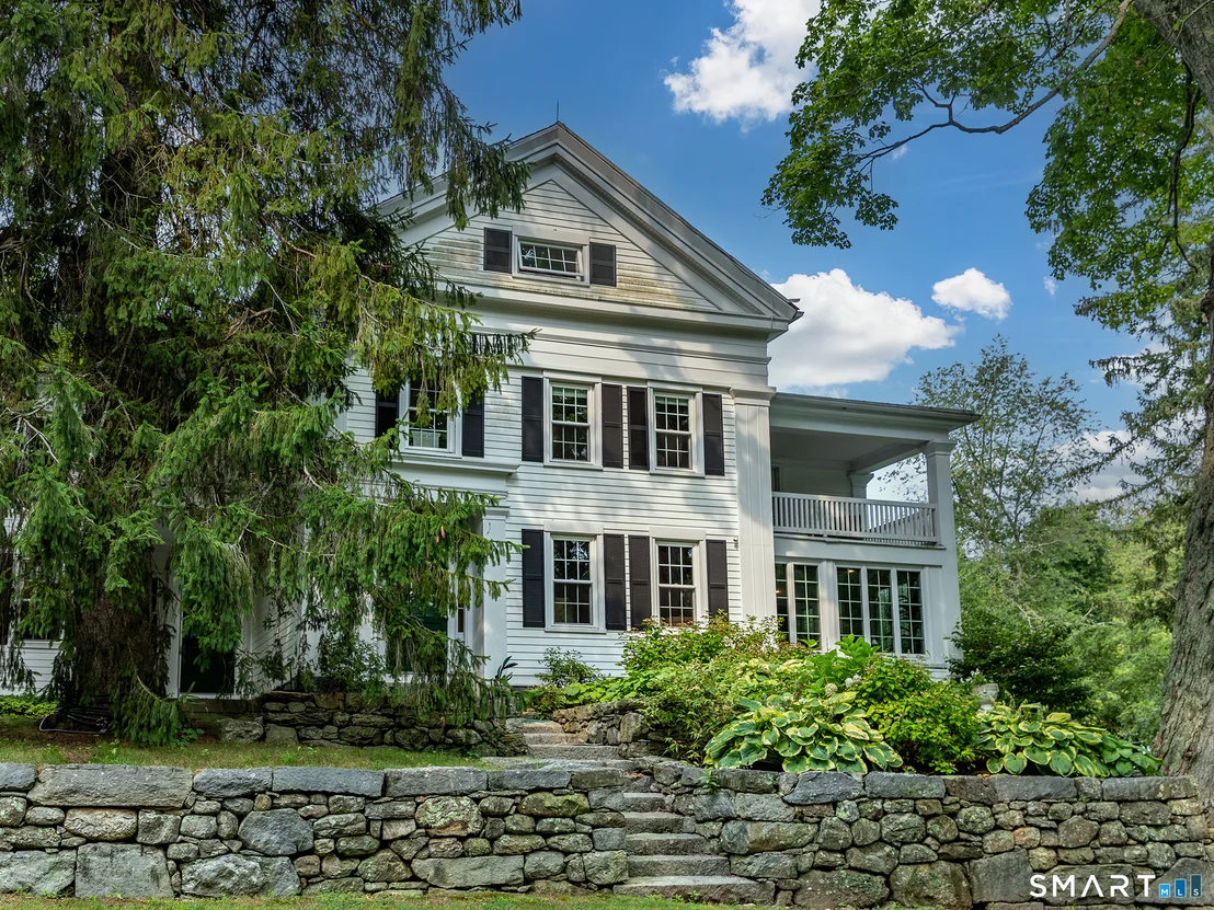 Photo of 552 Breakneck Hill Road