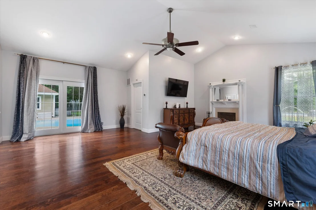 Photo of 56 River Road