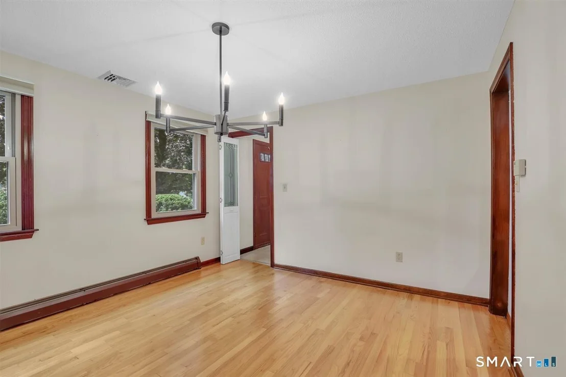 Photo of 190 Valley View Road