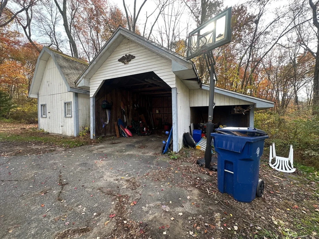 Photo of 261 Beaver Hill Road