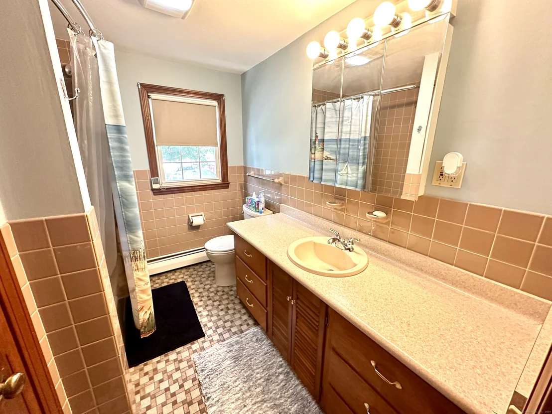 Photo of 530 Ash Drive
