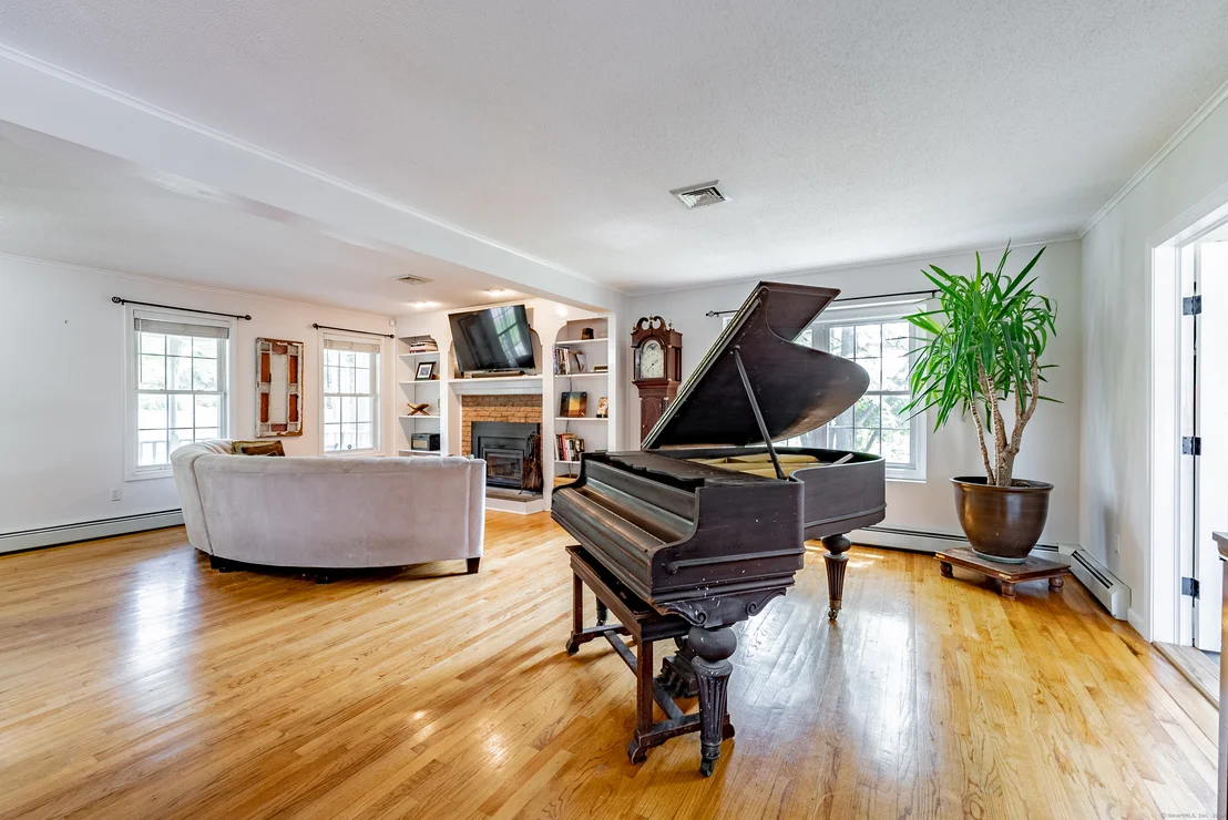Photo of 1171 Newgate Road
