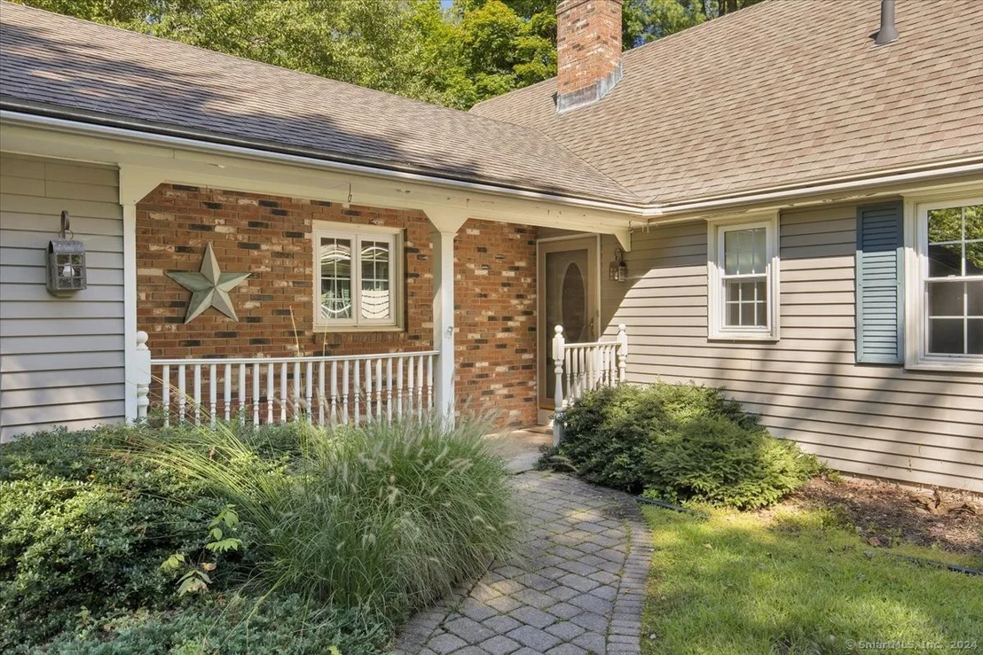 Photo of 102 Acer Drive