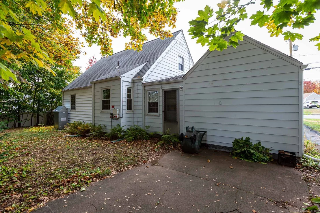 Photo of 9 Deepwood Drive