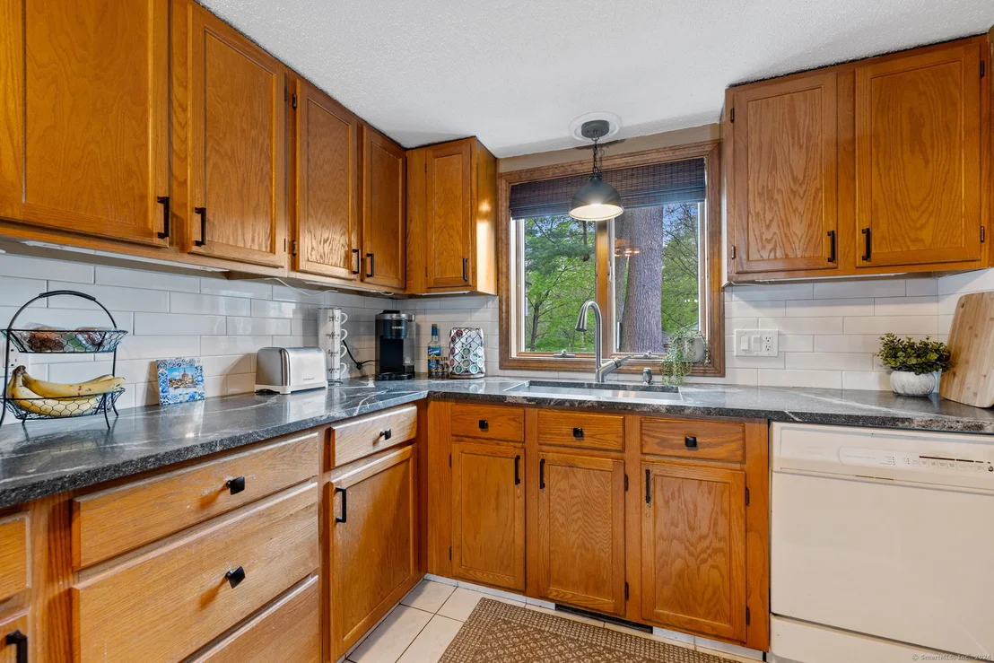 Photo of 67 Shuttlemeadow Road