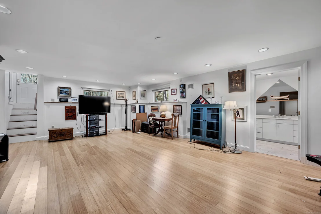 Photo of 349 Star Drive