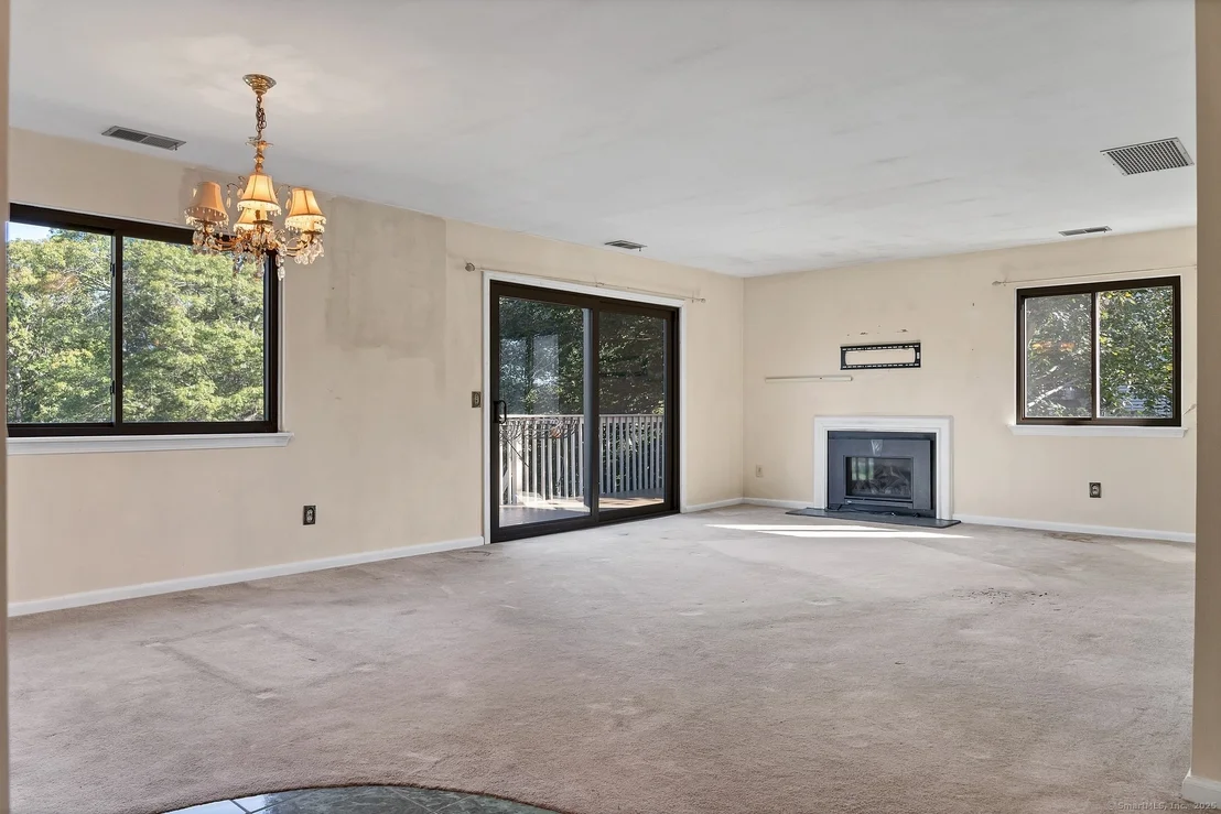 Photo of Unit APT7B at 91 Riverview Road