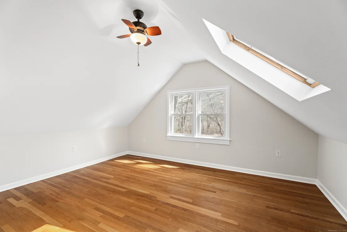 Photo of 14 9th Avenue