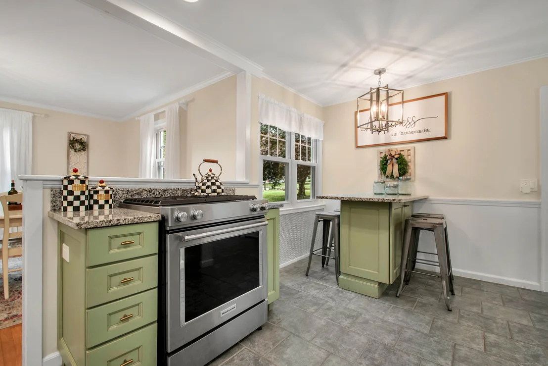 Photo of 117 Bronson Drive