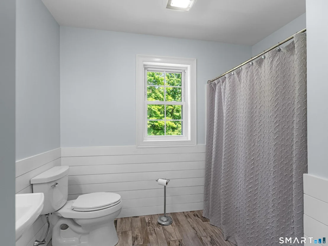 Photo of 217 Hinman Road